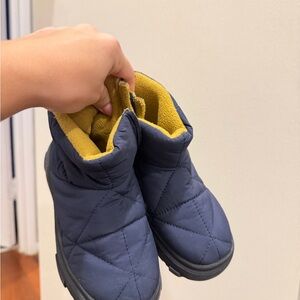 Zara Kids Blue Quilted Boots with Yellow Lining